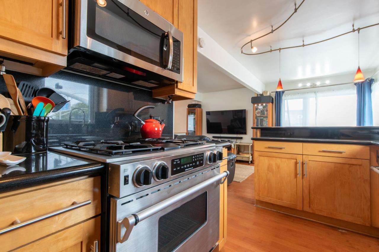 Newport Beach House 1 Block From The Beach Free Pickleball Courts And 5 Beach Cruisers Exterior photo